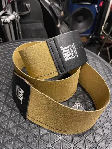 NO1 스트레치 기타 스트랩 [골드 라메]