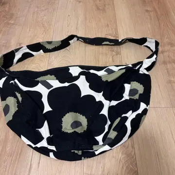 [레어] marimekko 반달 토트백 2