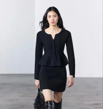 ZARA 페플럼 니트 가디건
