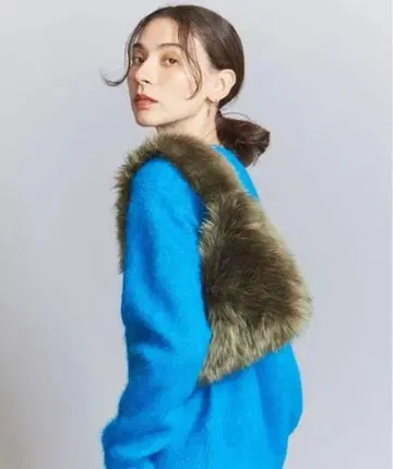 [ 새상품급 ] LE VERNIS 루벨니 그린 인조 모피 백