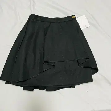 미셸 마카롱 슬림 레그 스커트 xs