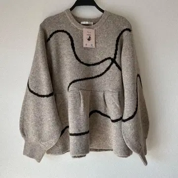 시마무라 yuna 뉴앙스 니트 풀오버 플레어 실루엣 니트 스웨터