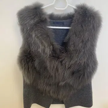 Blue Fronce 퍼 니트 베스트 그레이 (사이즈 38)