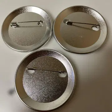 중고품 메탈 핀 배지 3개 세트 13-567