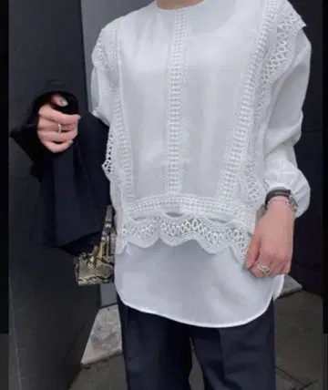 YONFA 레이스 블라우스 White