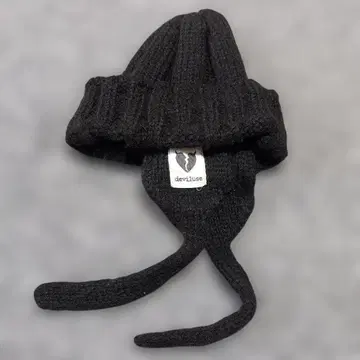 Y2K Deviluse 이어 플랩 니트 모자 귀마개 블랙