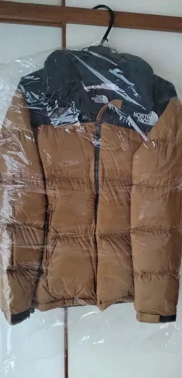 THE NORTH FACE 다운 자켓 브라운