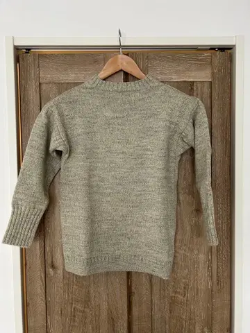 Le Tricoteur 그레이 긴팔 스웨터