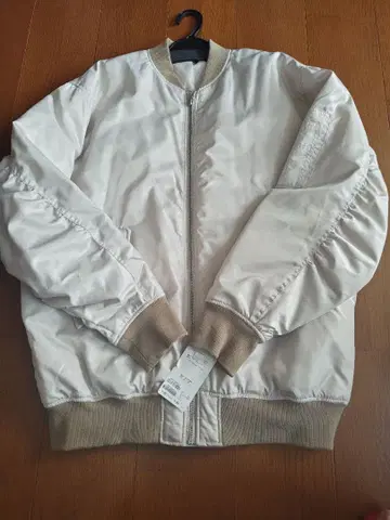 미사용 새상품 Discoat 아이보리 블루종