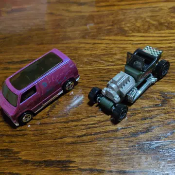 핫휠 T-버킷 커스텀 '77 닷지 반 2대 세트