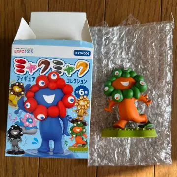 미야쿠미야쿠 피규어 컬렉션 달리기