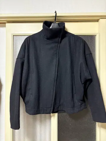 버기스 브룩 HODY 숏 블루종