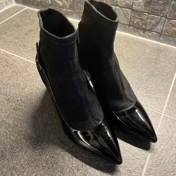 블랙 스틸레토 부츠 BRUNO PREMI