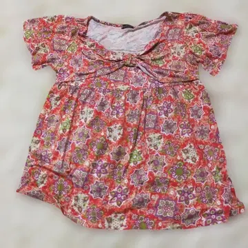 Regard Caressant 꽃무늬 반팔 상의