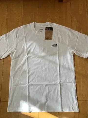 THE NORTH FACE 화이트 티셔츠