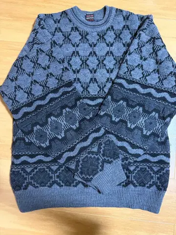 BAAJ 기하학 패턴 니트 스웨터 그레이