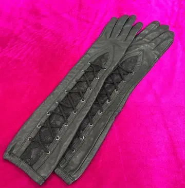 [ 에트로 코트와 함께 ] 램 가죽과 레이스의 레이스업 롱 그로브