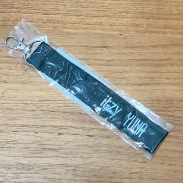 스트랩 백참 ITZY itzy YUNA 스트랩 참