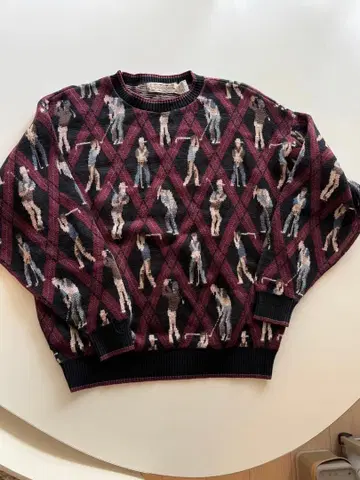 CROSSINGS 다이아몬드 패턴 코튼 스웨터