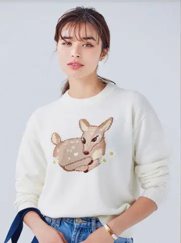 Chesty 체스티 밤비 사슴 자수 화이트 긴팔 니트