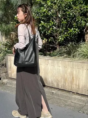 SHENERY 블랙 레더 숄더백