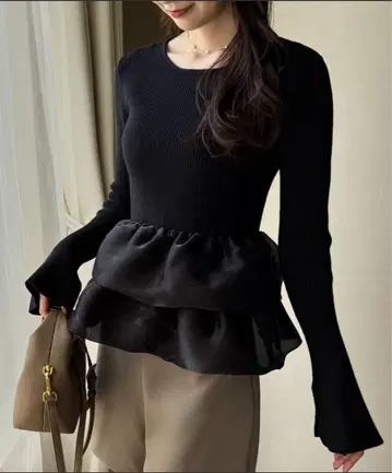 LAUIR 택 포함! 플레어 소매 페플럼 도킹 니트탑