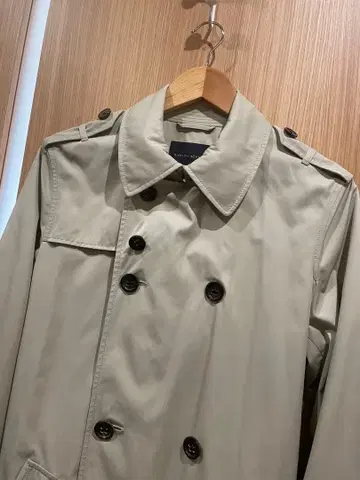 새상품 바나나리퍼블릭 베이지 트렌치코트