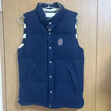 네이비 슬리브리스 다운 베스트