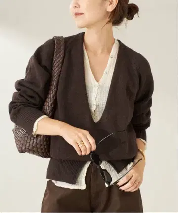 NEPLA. / 네플라 별주 V 니트 plage