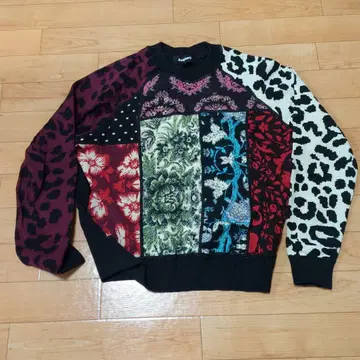 데시구알 desigual 스웨터