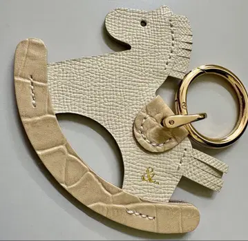 백참 말 모양 가죽