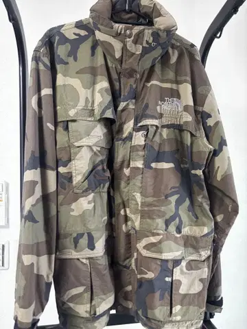 THE NORTH FACE 카모플라쥬 밀리터리 자켓 M 사이즈