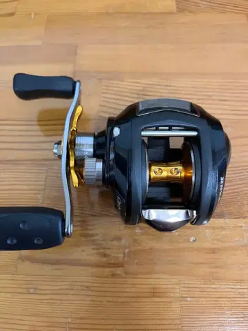 Abu Garcia Revo Elite 베이트릴