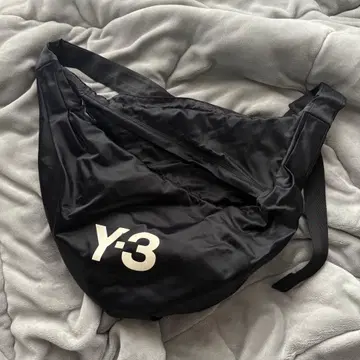 최종 가격 인하 Y-3 숄더백