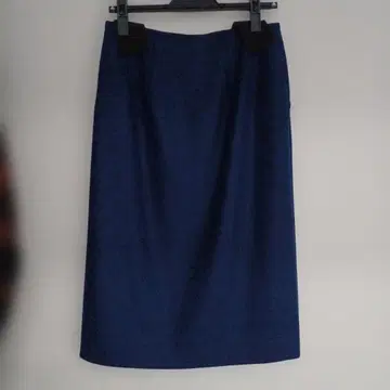 23구 네이비 타이트 스커트 무릎 기장 울 혼방 새상품급