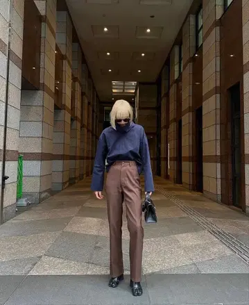 클라네 SLIM STRAIGHT PRESS PANTS