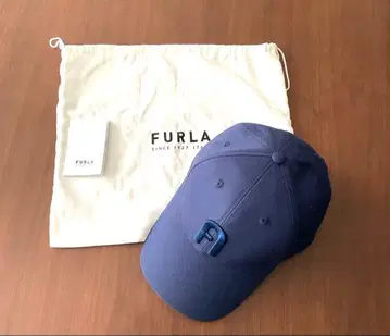 훌라 NAVY 색상 캡 로고 FURLA
