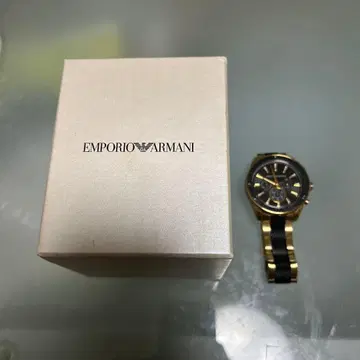 EMPORIO ARMANI 골드 블랙 손목시계