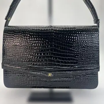 악어 엠보싱 블랙 핸드백 에나멜조 a로고 포멀 관혼상제