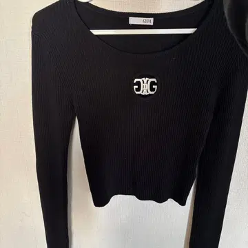 리브 편직 블랙 긴팔 상의 F 사이즈 GYDA