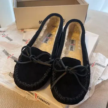 새상품 미네통카 모카신