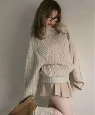 andmary heart loose knit beige