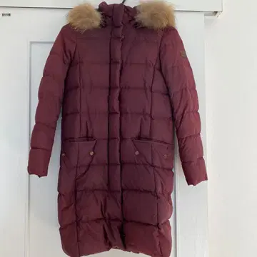 AIGLE 롱 다운 S 버건디 고급스럽고 따뜻한