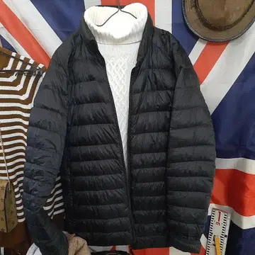 유니클로 인기 블랙 다운 자켓 XL