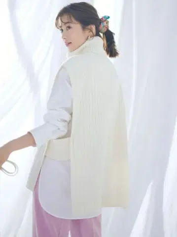 [새상품급] 23구 벌키 니트 하이넥 베스트 화이트