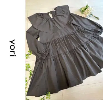 yori 프릴 칼라 티어드 튜닉 블라우스 그레이