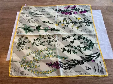 마니프리 실크 스카프