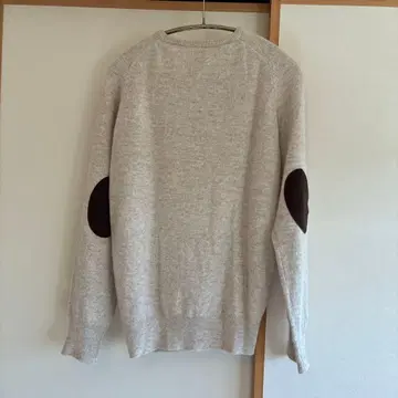 윌리엄 로키 엘보 패치 가디건 베이지