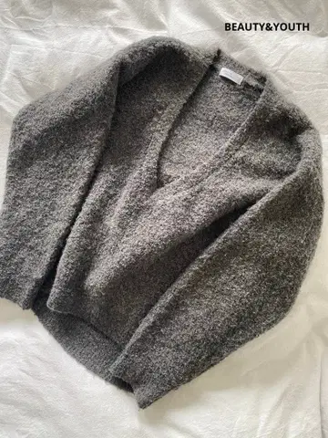 BEAUTY&YOUTH 그레이 V넥 니트