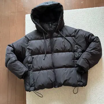 ZARA 후드 부착 패딩 자켓 블랙